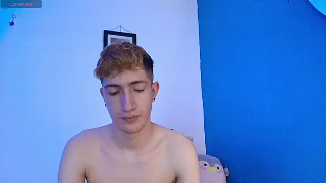 Erick Taylor3 online show from June 12, 8:41 pm
