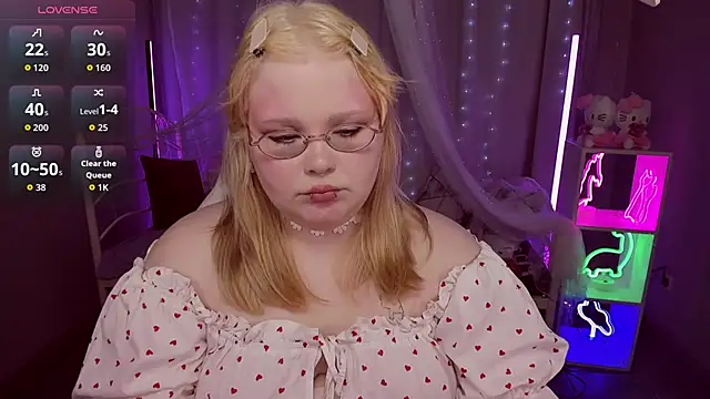 LottieReed online show from June 20, 12:08 pm