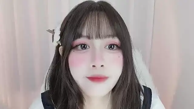 Snapshot of -zhuzhu-999- chatting on June 18, 8:24 pm -zhuzhu-999- online show from June 18, 8:24 pm
