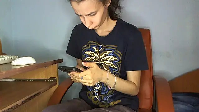 andreea713 online show from March 12, 3:40 pm