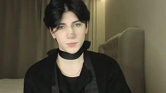 Oliver star boy  online show from February 25, 4:27 pm