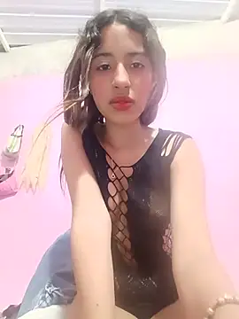 virgin-shy online show from June 18, 3:18 am