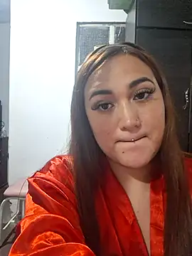 Snapshot of valilu_rosse27 chatting on February 4, 11:42 pm valilu rosse27 online show from February 4, 11:42 pm