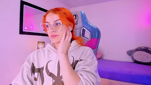 celeste blazze  online show from March 28, 1:33 pm