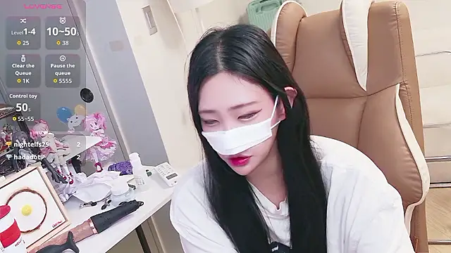 Milk Sola online show from July 2, 1:39 pm