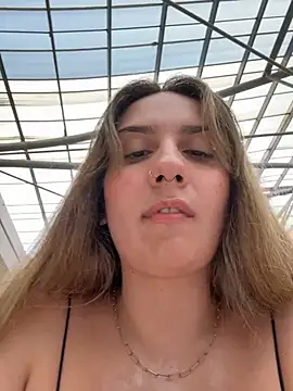 sarah honey   online show from April 26, 4:15 pm