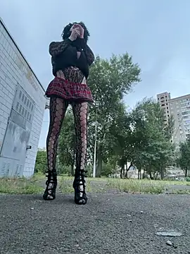 Snapshot of lilit-xxx chatting on July 5, 1:56 am lilit-xxx online show from July 5, 1:56 am