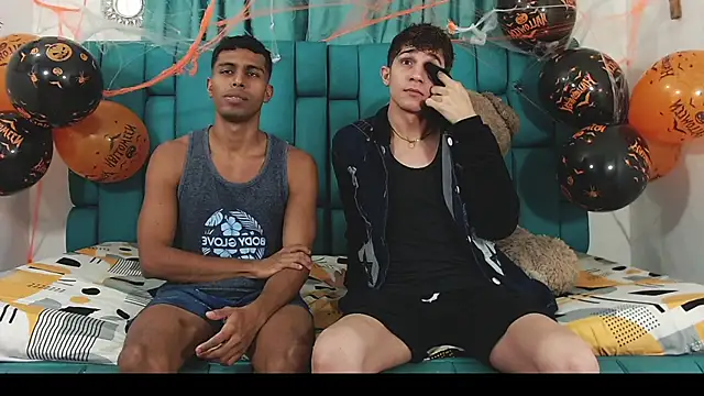 Hot Boys Latinos X online show from October 29, 12:13 am