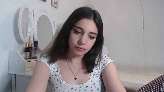 bellefleurrr online show from May 29, 7:01 pm