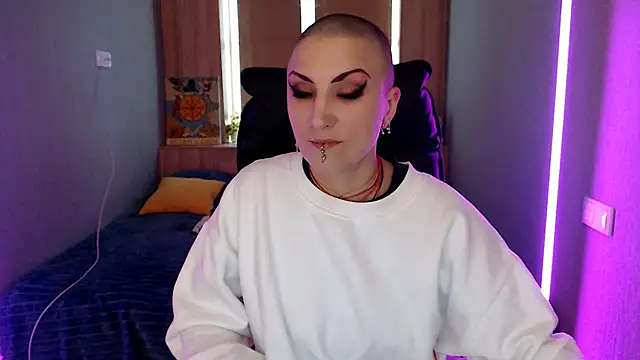 Sweet-n-Strong online show from April 12, 5:12 am