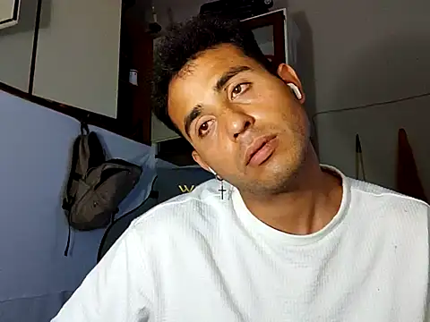 mrberemgena420 online show from May 31, 11:17 pm