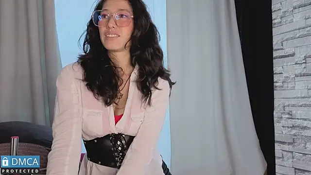 eva delight  online show from April 18, 12:09 pm