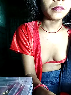 desicoupleNoon online show from May 9, 7:19 pm