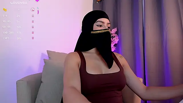 shaima   online show from April 18, 8:31 pm