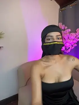 Snapshot of shaima__ chatting on April 29, 9:32 pm shaima online show from April 29, 9:32 pm