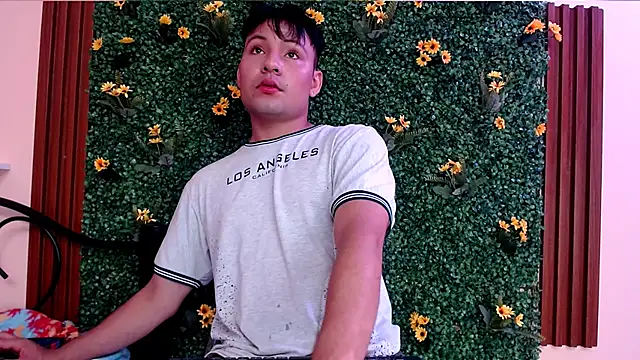 Snapshot of angel666smit chatting on October 30, 1:34 pm angel666smit online show from October 30, 1:34 pm