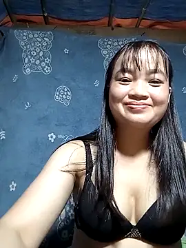 Snapshot of Noelle-e chatting on February 13, 12:56 pm Noelle-e online show from February 13, 12:56 pm