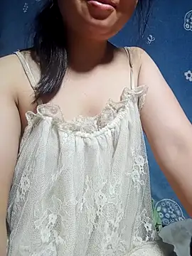 Noelle-e online show from April 11, 10:47 pm