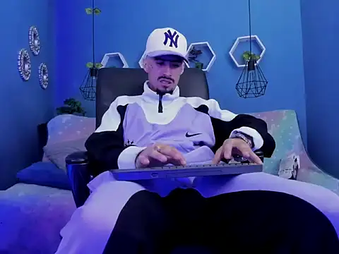 harold 777 online show from June 18, 4:24 am
