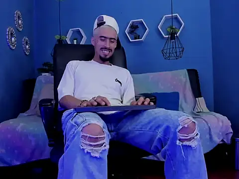 harold 777 online show from June 19, 4:39 am