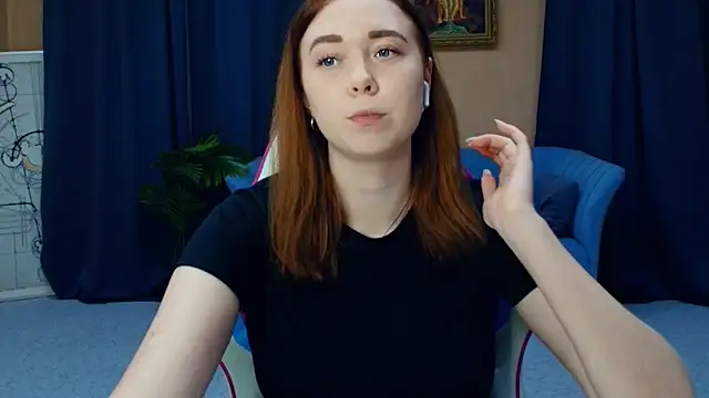 AddieOsler online show from April 9, 7:30 pm