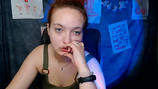 Snapshot of MissAriaa chatting on June 14, 2:24 am MissAriaa online show from June 14, 2:24 am