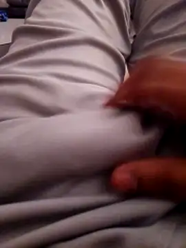 Snapshot of bigblackcock0111 chatting on April 13, 9:37 am bigblackcock0111 online show from April 13, 9:37 am