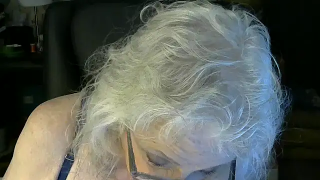 JoleneDelacroix online show from November 19, 2:11 am