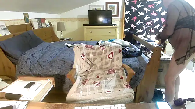 Sissypat53 online show from March 22, 3:15 pm