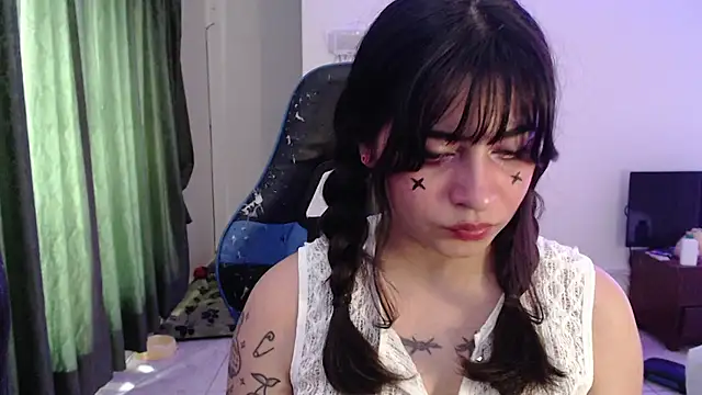 Snapshot of Annagoth_ chatting on July 27, 7:10 pm Annagoth online show from July 27, 7:10 pm
