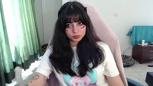 Snapshot of Annagoth_ chatting on August 1, 7:35 pm Annagoth online show from August 1, 7:35 pm