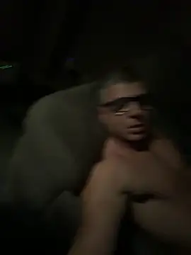 PolishBoy1995 online show from July 24, 5:16 am