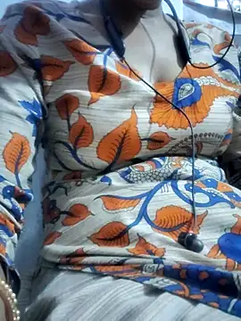 Hot-Rubyy online show from March 28, 3:00 pm