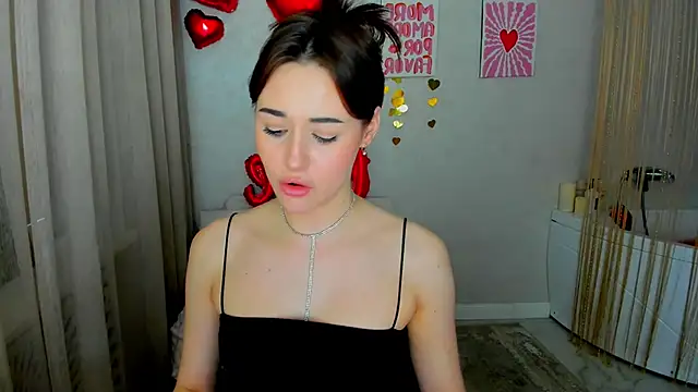 MakeYoueHappy online show from February 16, 12:01 pm