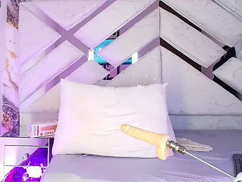 Andrew Haalls online show from March 1, 10:45 pm