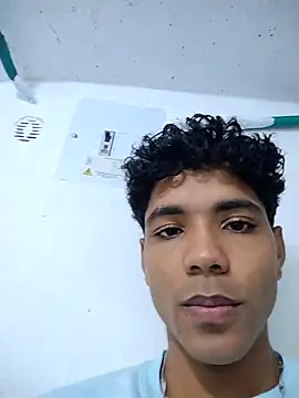 Alex Sweeting online show from March 23, 5:22 am