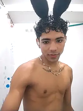 Alex Sweeting online show from March 29, 6:30 pm