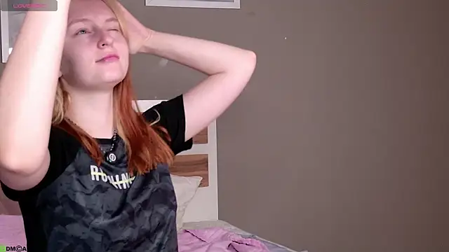 Snapshot of AngelWisee chatting on July 21, 3:09 am AngelWisee online show from July 21, 3:09 am