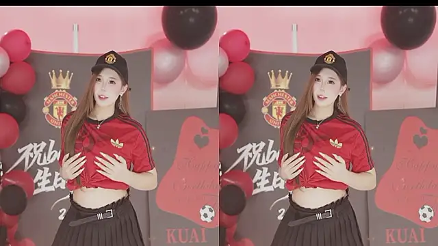 Snapshot of sweetgirls888 chatting on February 9, 12:53 pm sweetgirls888 online show from February 9, 12:53 pm