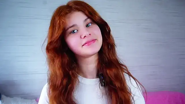 YettaCalabria online show from March 3, 11:49 am