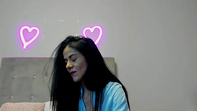 brianaflynt online show from February 6, 8:23 pm