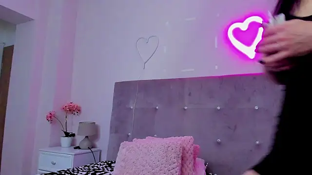 brianaflynt online show from February 20, 7:36 pm