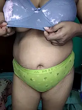 Snapshot of shreyareddy99 chatting on December 22, 5:15 am shreyareddy99 online show from December 22, 5:15 am