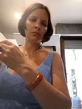Piediniecollant online show from June 30, 7:09 am