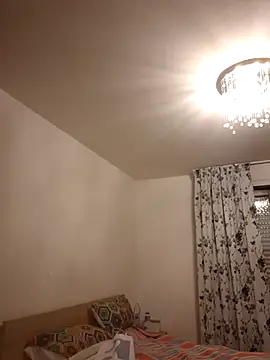 Piediniecollant online show from July 13, 8:06 am