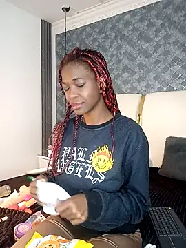 Snapshot of LilithMiller_ chatting on March 21, 9:14 am LilithMiller online show from March 21, 9:14 am