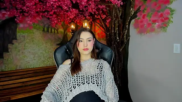 DakotaRussell  online show from November 29, 11:24 am