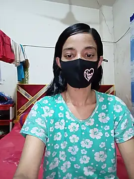 Green LaDY66 online show from June 6, 4:44 pm