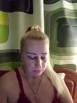 Esenia505 online show from December 15, 2:05 am