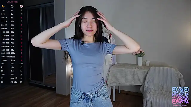 KiraAbling online show from February 13, 4:25 pm